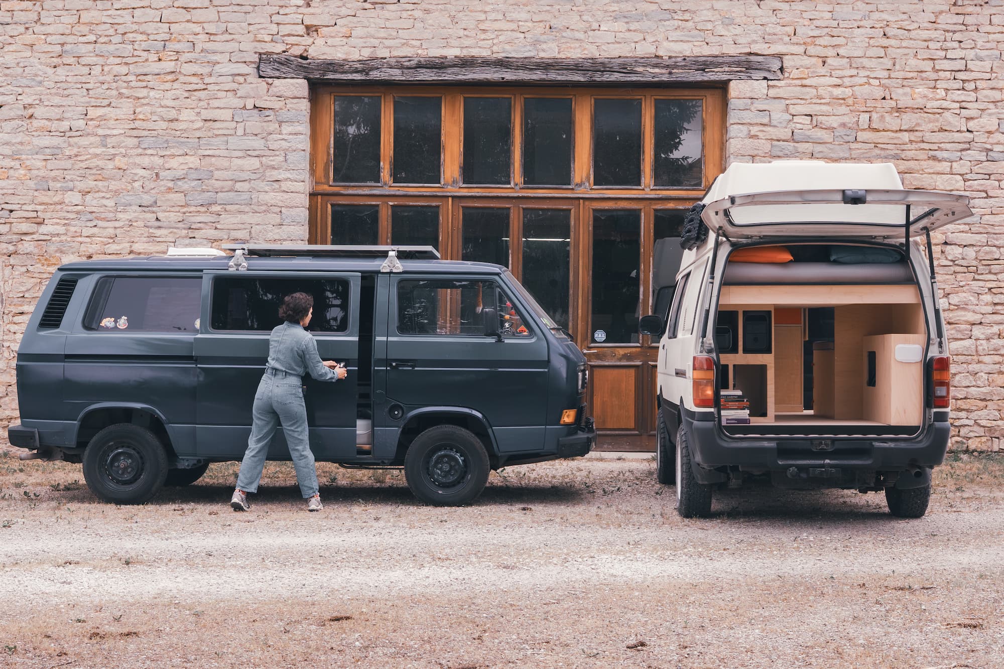 Deux vans amenagés par Kompa Design